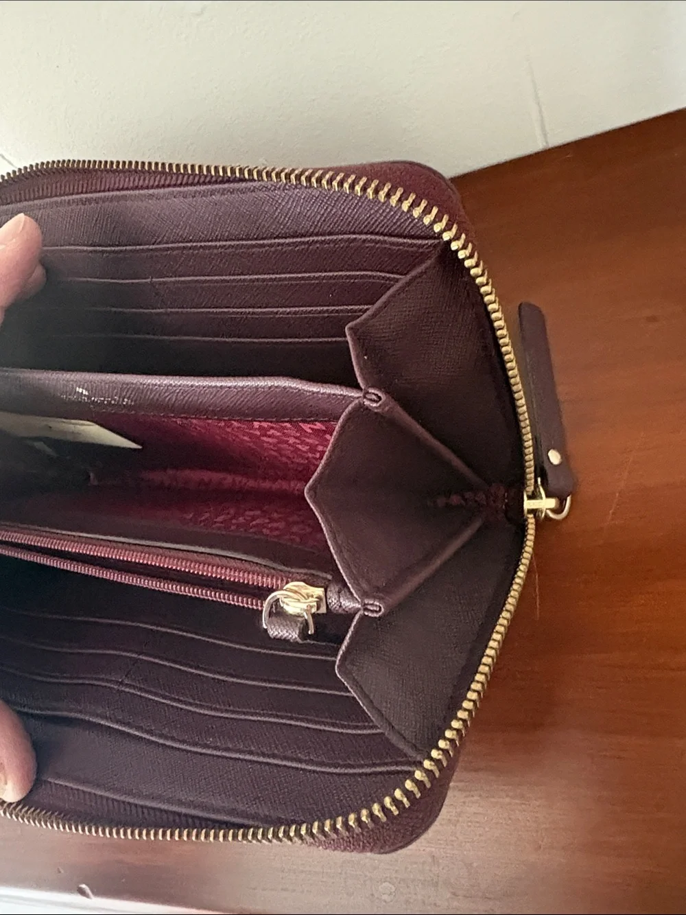 Kate Spade NY Laurel Way Neda Saffiano Burgundy Leather Zip Continental Wallet